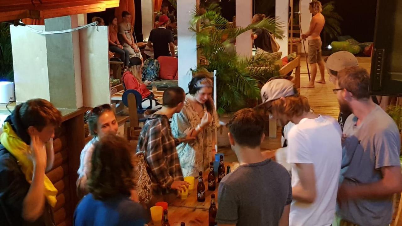 Hostel Mamallena Bocas Del Toro (Adults Only) Екстериор снимка
