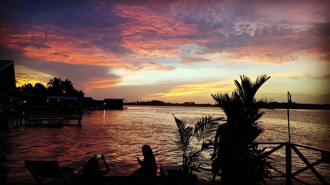 Hostel Mamallena Bocas Del Toro (Adults Only) Екстериор снимка