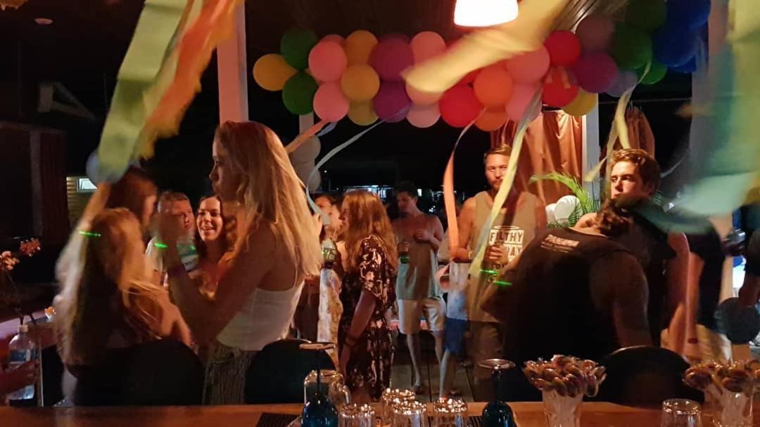 Hostel Mamallena Bocas Del Toro (Adults Only) Екстериор снимка