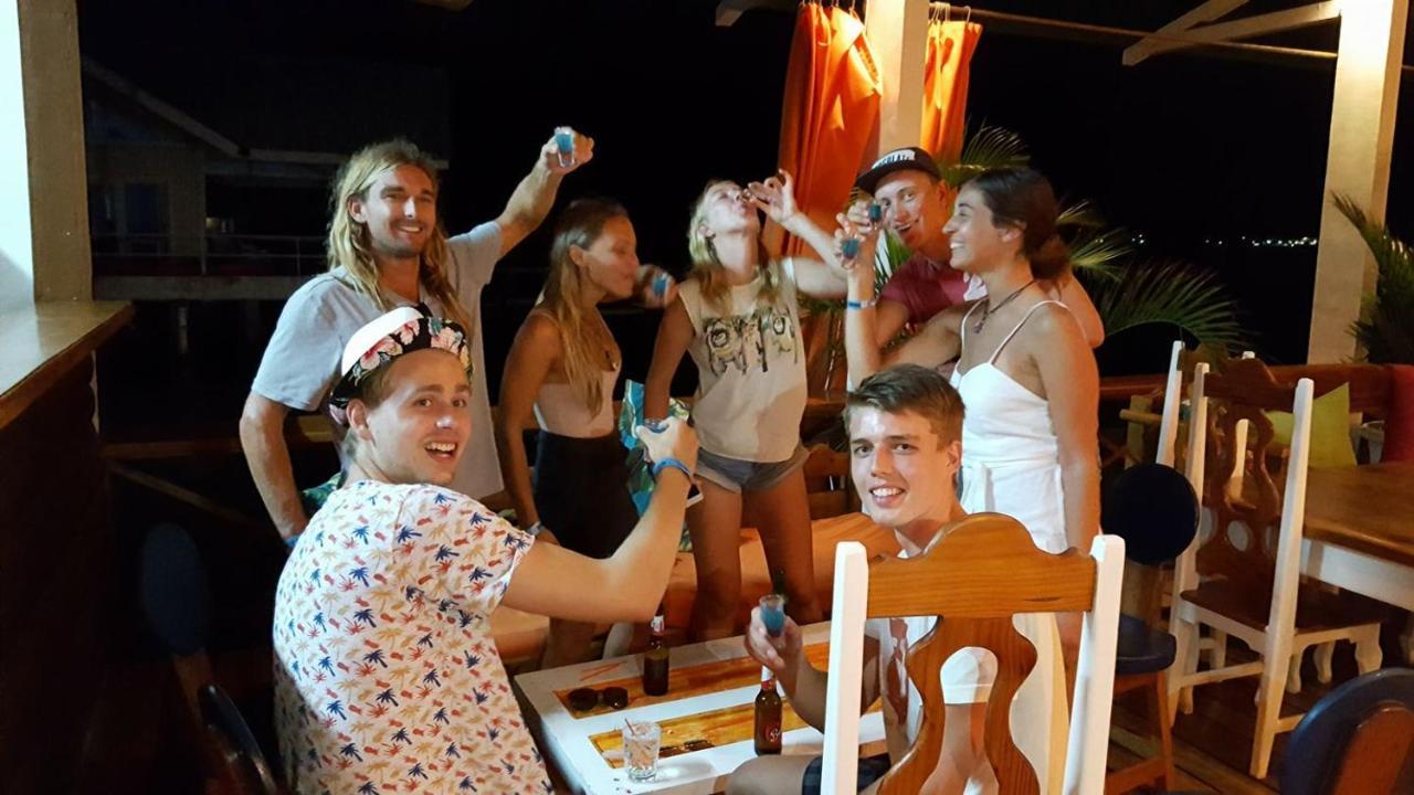 Hostel Mamallena Bocas Del Toro (Adults Only) Екстериор снимка